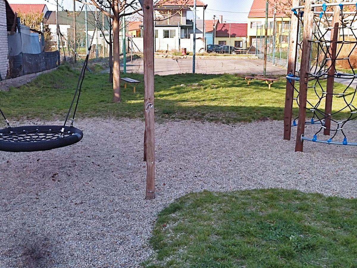 Penzion Kendy Appartement Mistrin Buitenkant foto